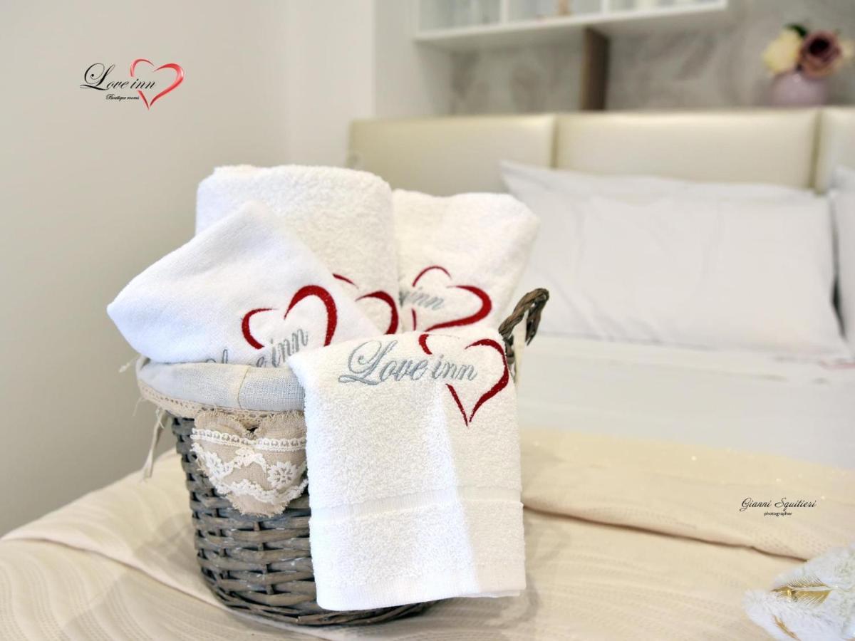 Love Inn Помпеи Экстерьер фото