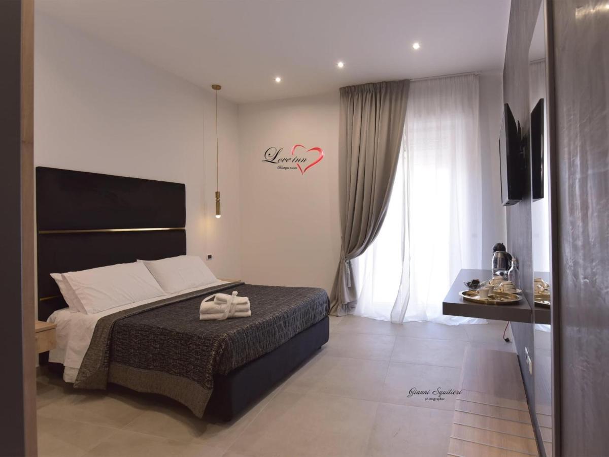 Love Inn Помпеи Экстерьер фото