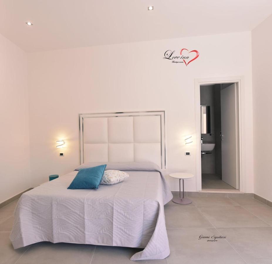 Love Inn Помпеи Экстерьер фото