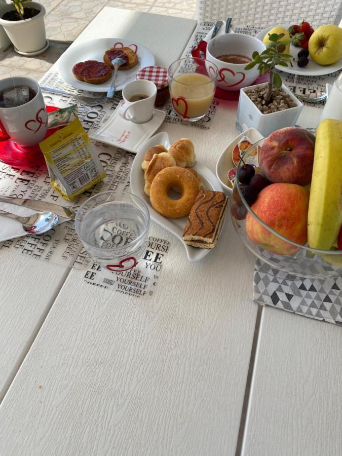 Love Inn Помпеи Экстерьер фото