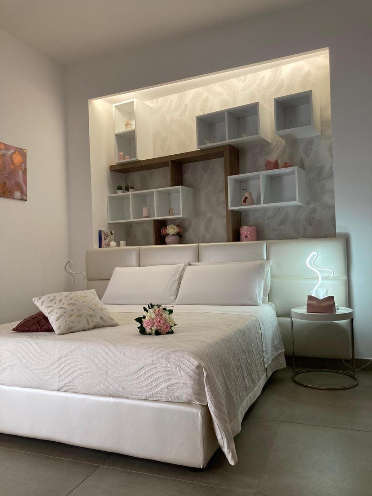 Love Inn Помпеи Экстерьер фото